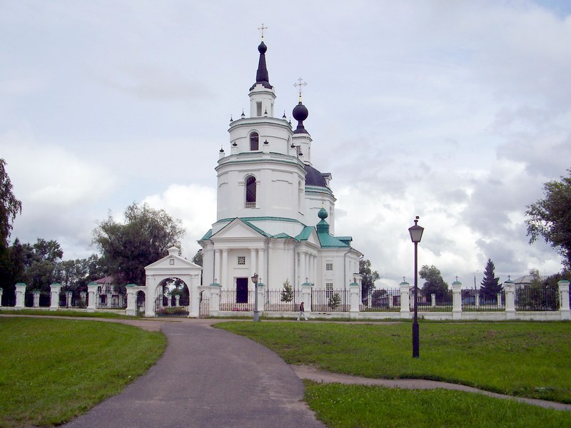 Успенский храм в Пушкинском селе Большое Болдино.